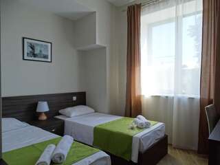 Отель 4Guest Hotel Ереван Бюджетный двухместный номер с 2 отдельными кроватями-29